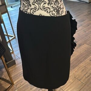 EUC Banana Republic side ruffle skirt